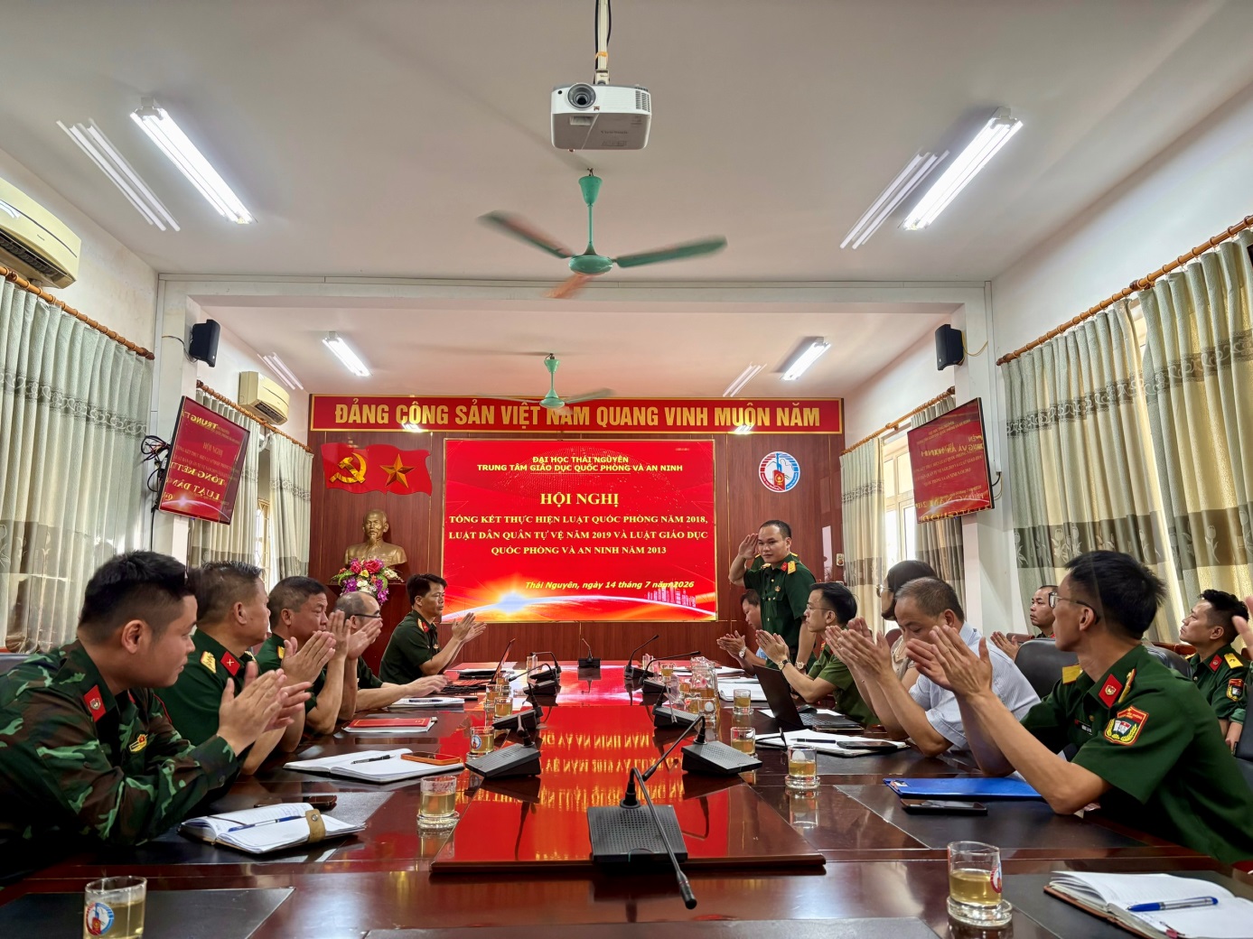 Trung tâm GDQPAN ĐHTN tổ chức Hội nghị tổng kết thi hành Luật Quốc phòng, Luật Dân quân tự vệ và Luật Giáo dục quốc phòng và an ninh
